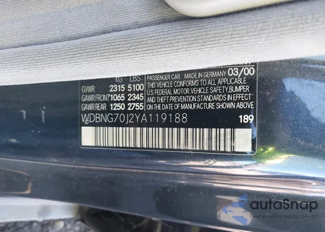 2000 Mercedes-Benz S 430 z USA, uszkodzony, nr VIN WDBNG70J2YA119188